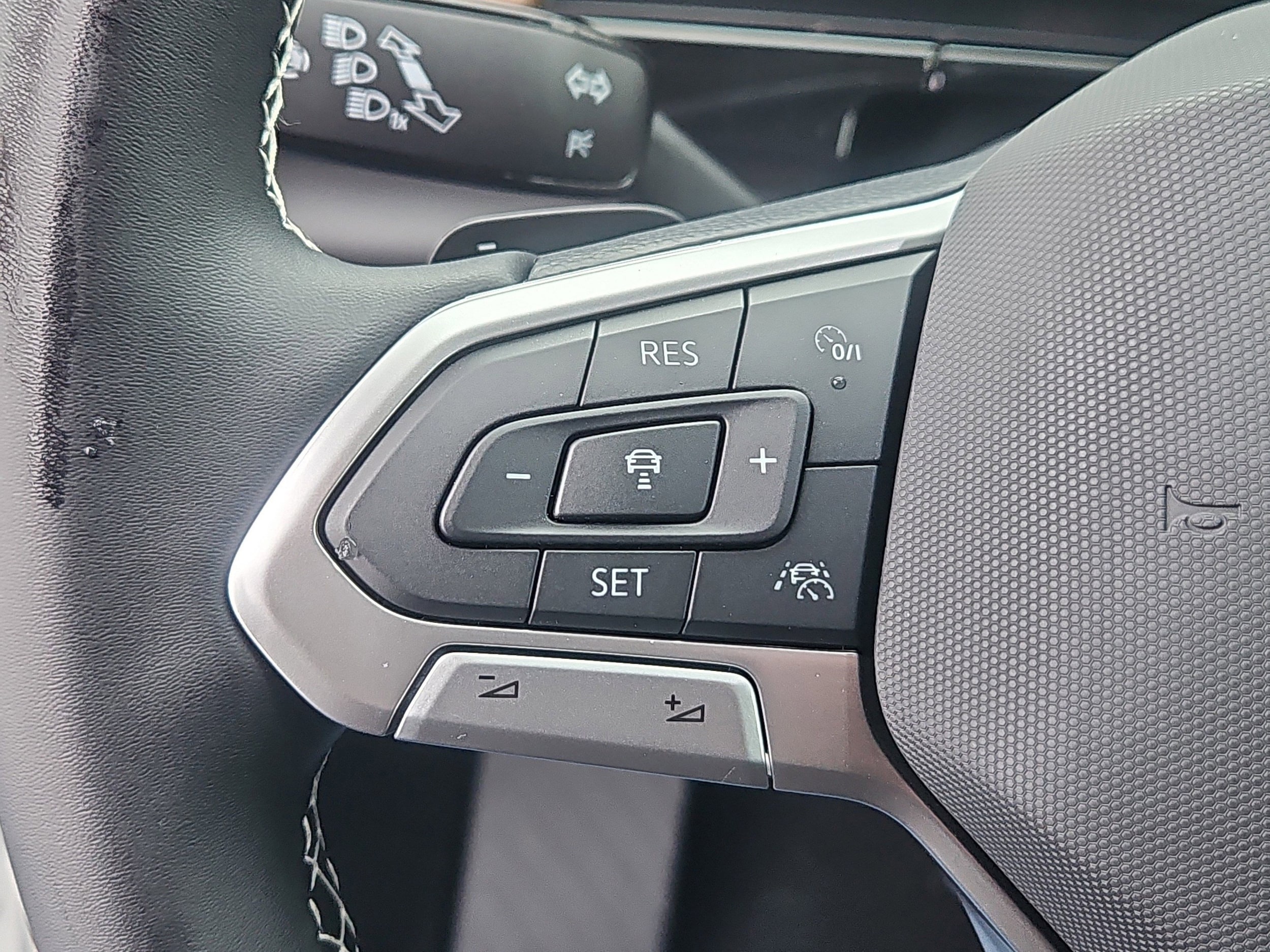 2026 Volkswagen Atlas SE w/Tech - Photo 16