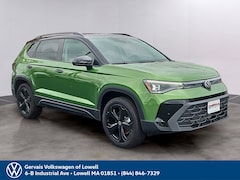 2025 Volkswagen Taos 1.5T SE Black SUV