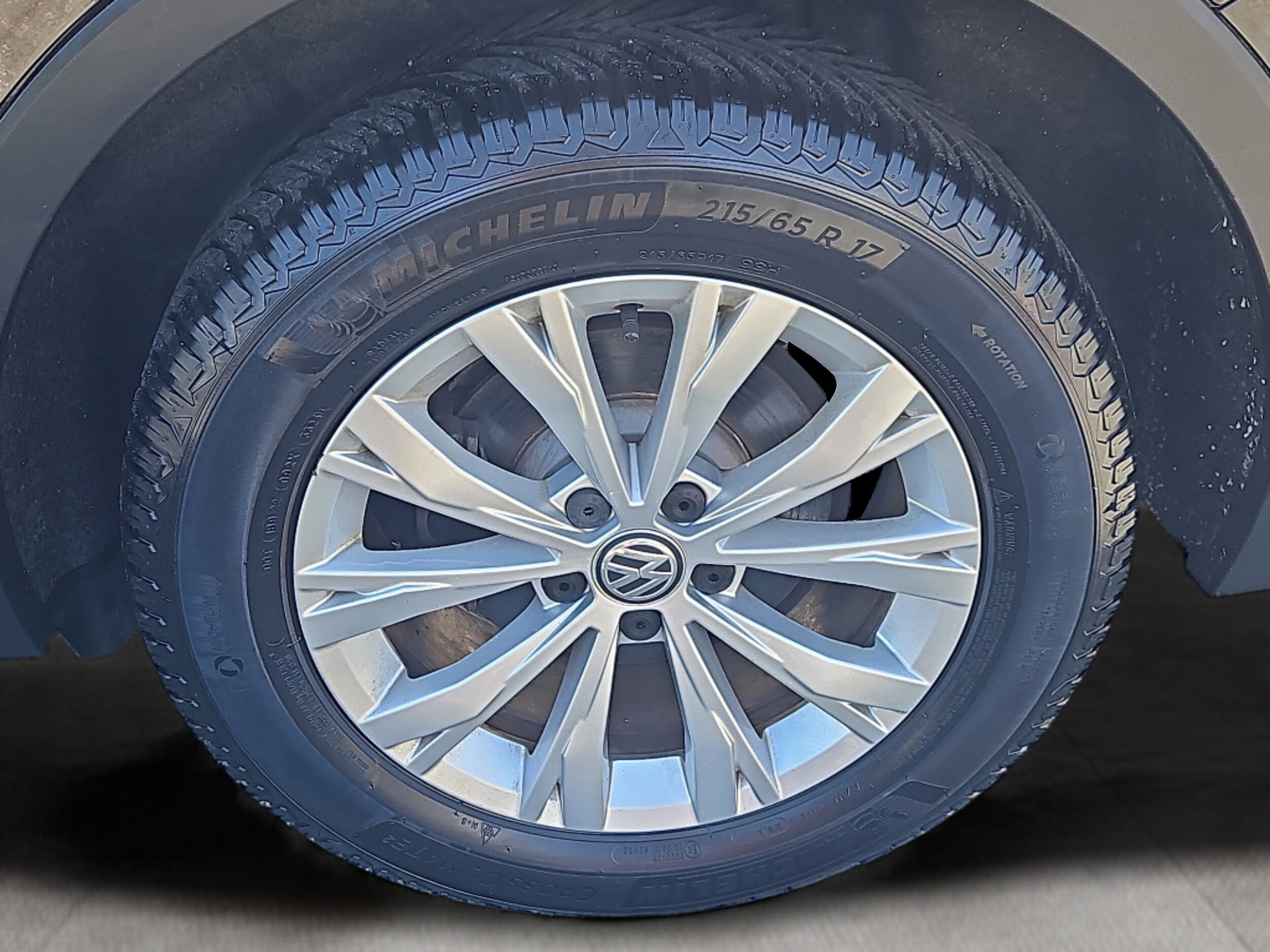 2019 Volkswagen Tiguan S photo 4
