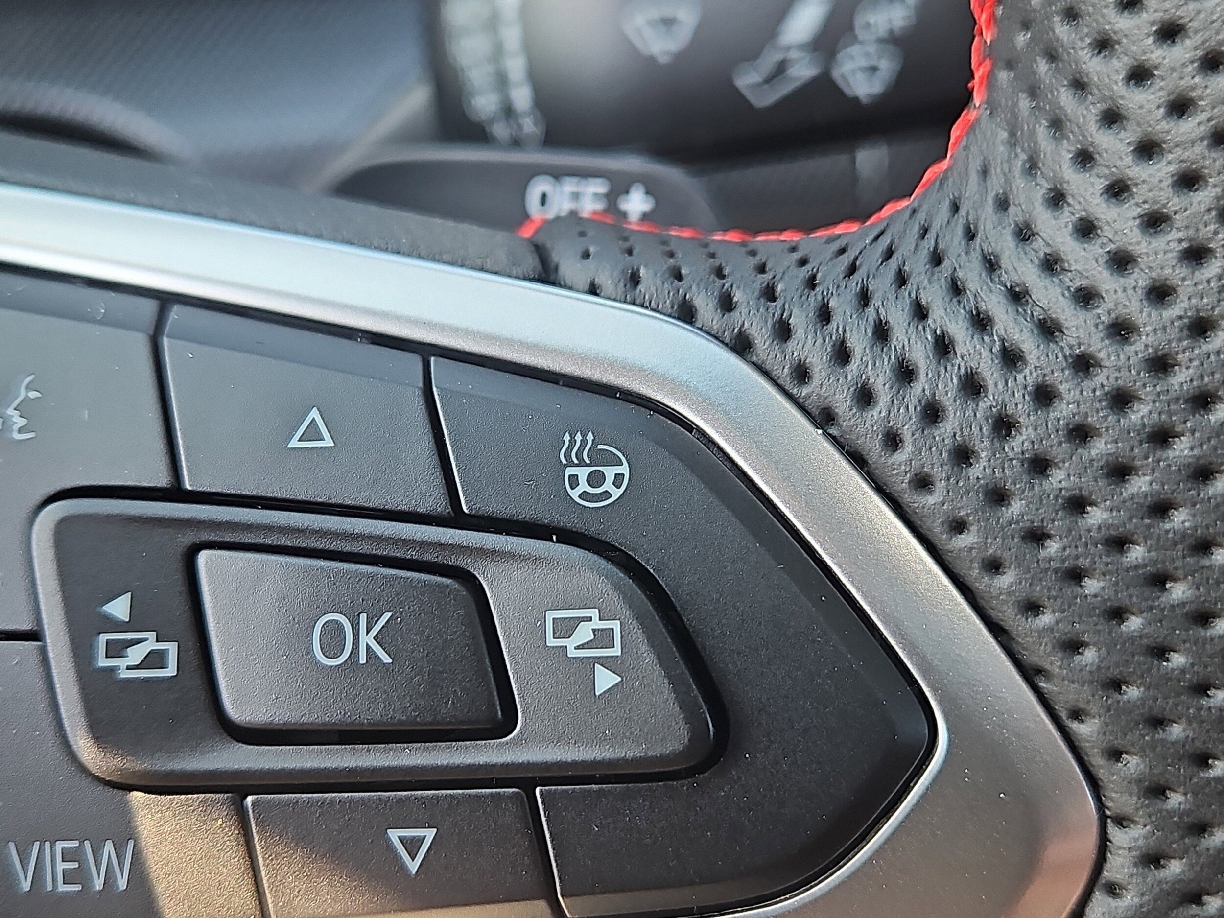 2025 Volkswagen Golf GTI SE - Photo 14