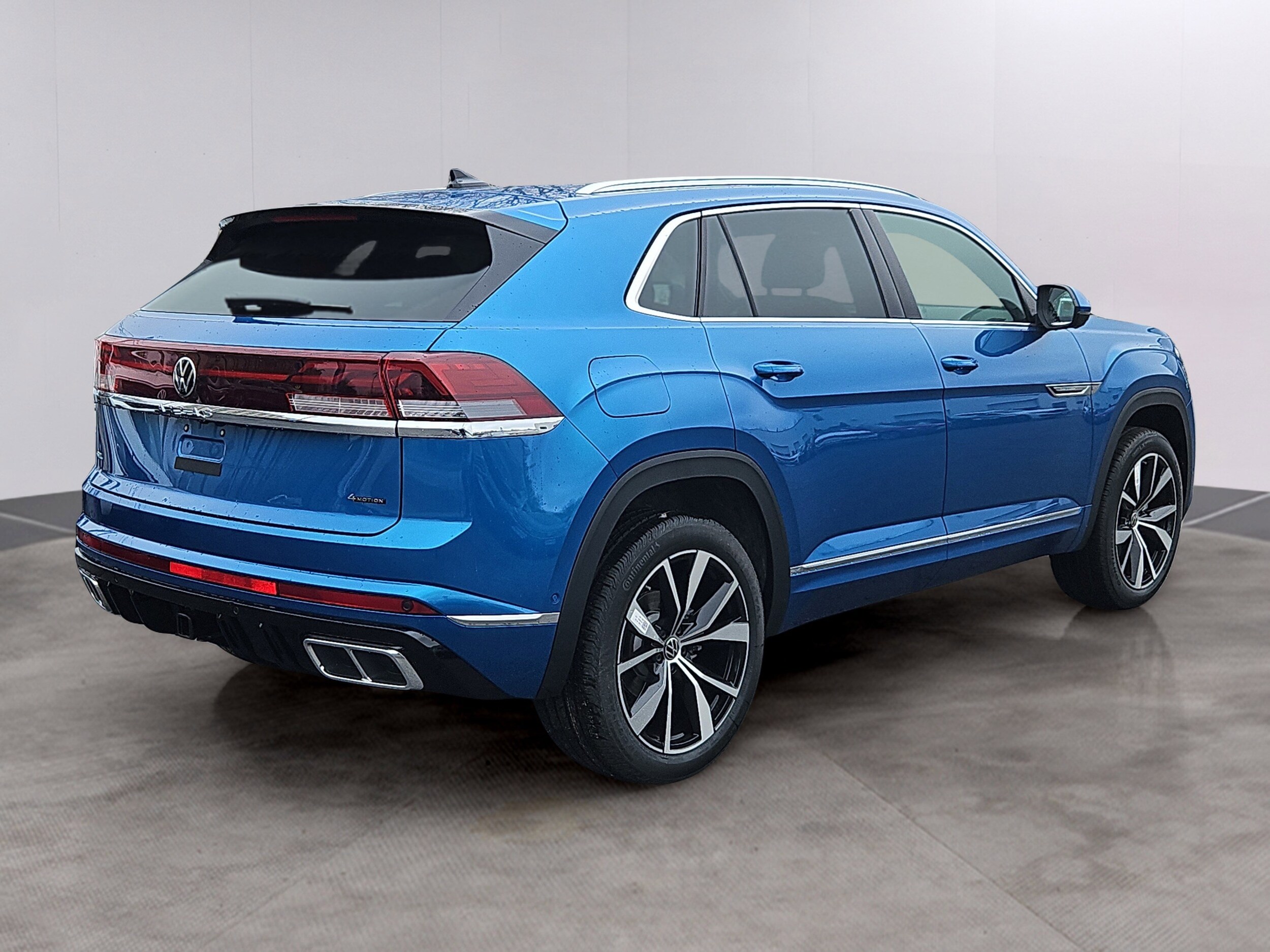 2025 Volkswagen Atlas Cross Sport SEL Premium R-Line photo 2