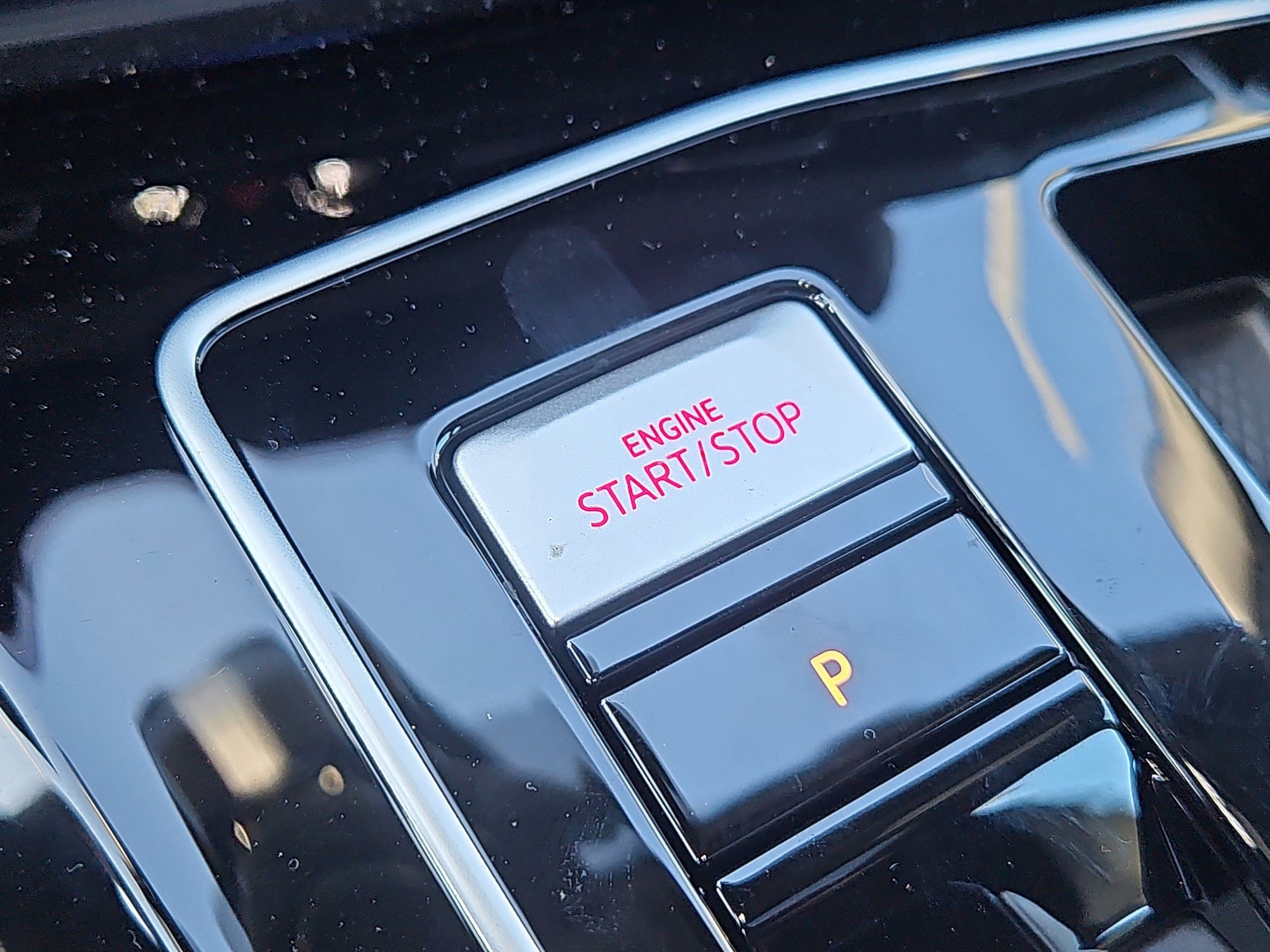 2025 Volkswagen Golf GTI SE - Photo 15