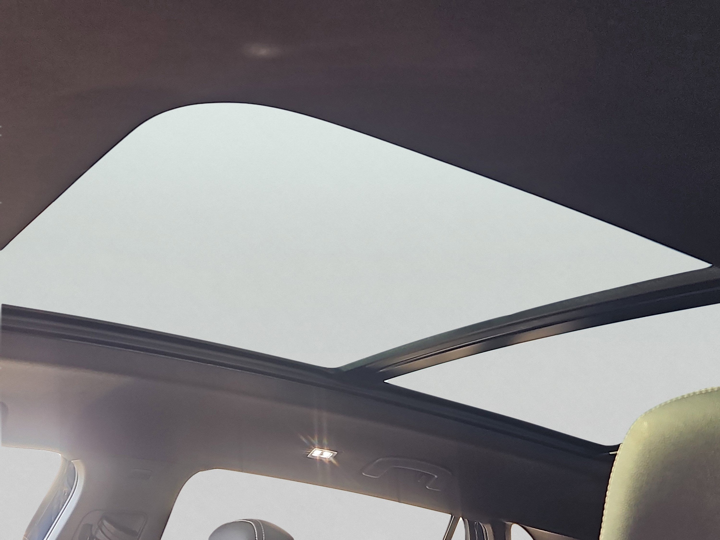 2026 Volkswagen Atlas Cross Sport SEL - Photo 7