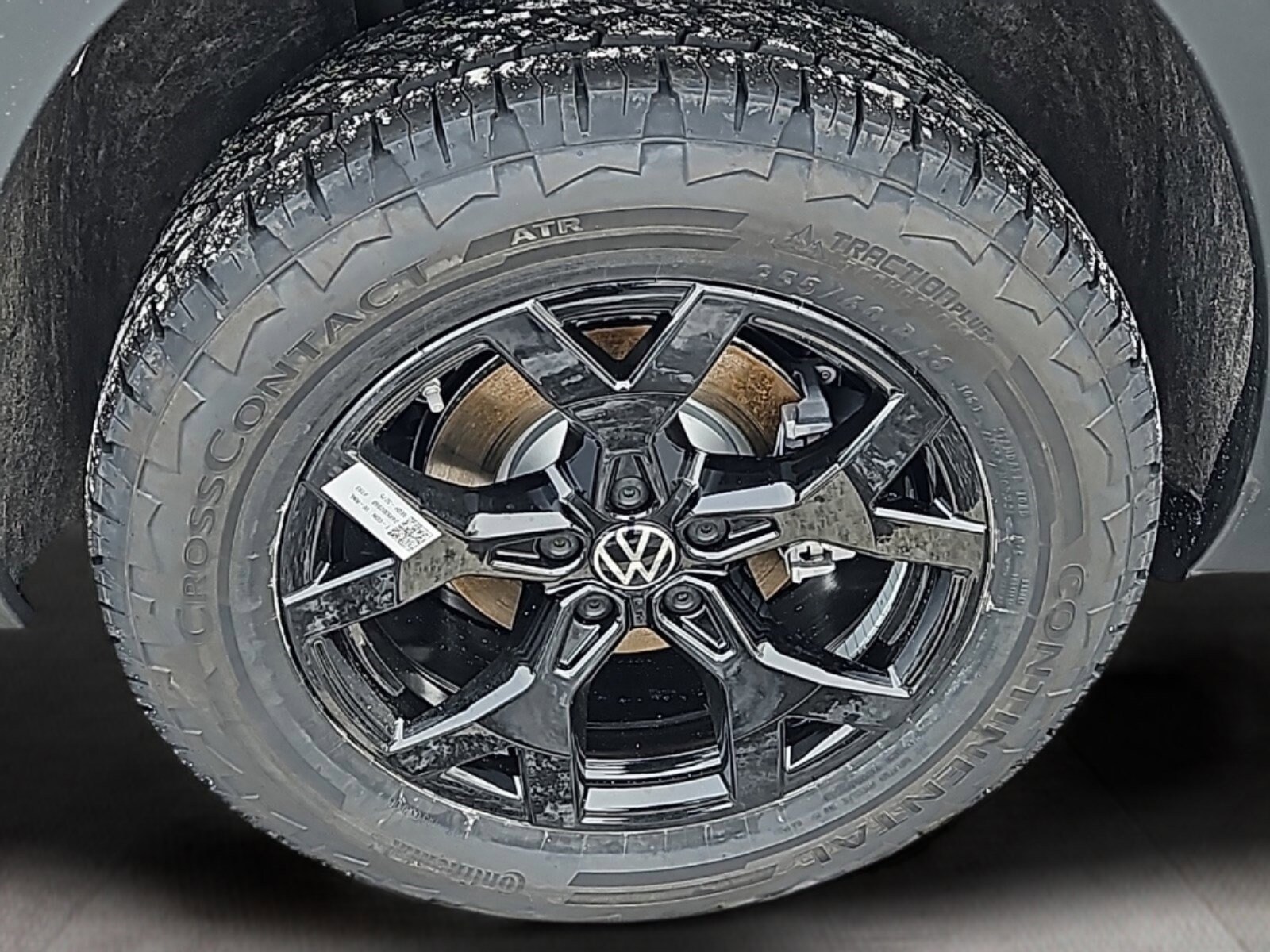 2025 Volkswagen Atlas Peak Edition SE photo 4