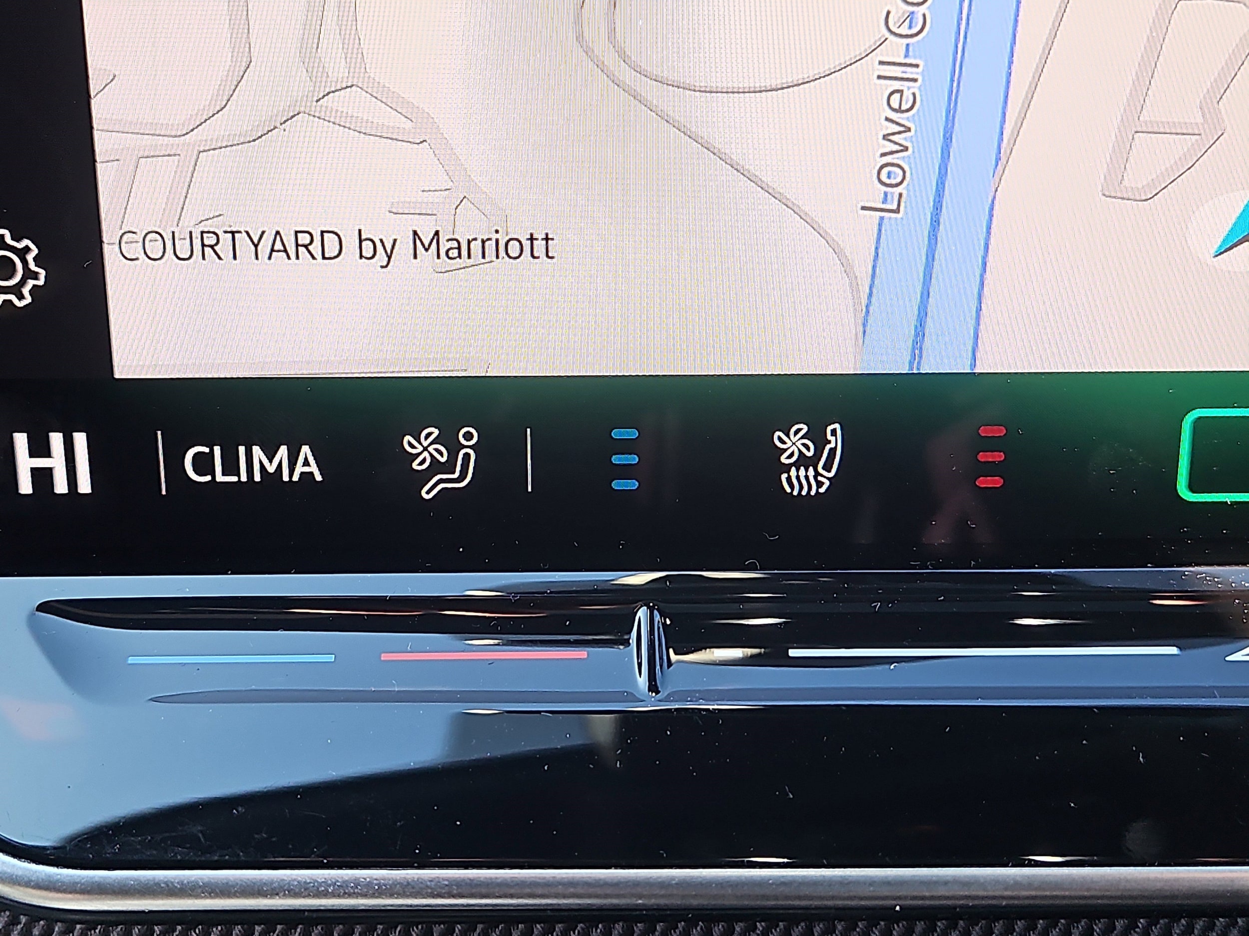 2025 Volkswagen Golf GTI SE - Photo 13