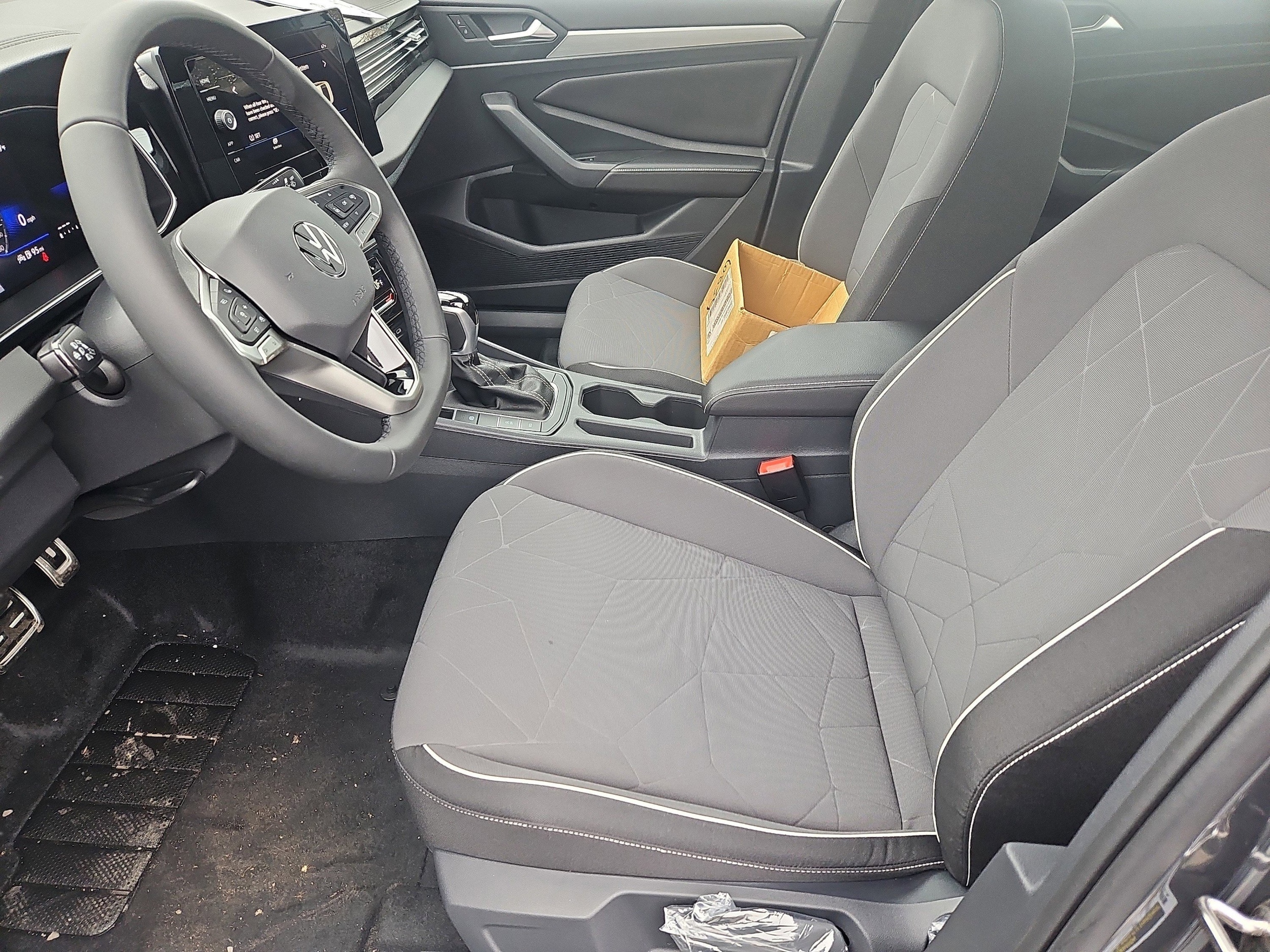 2026 Volkswagen Jetta Sport - Photo 16