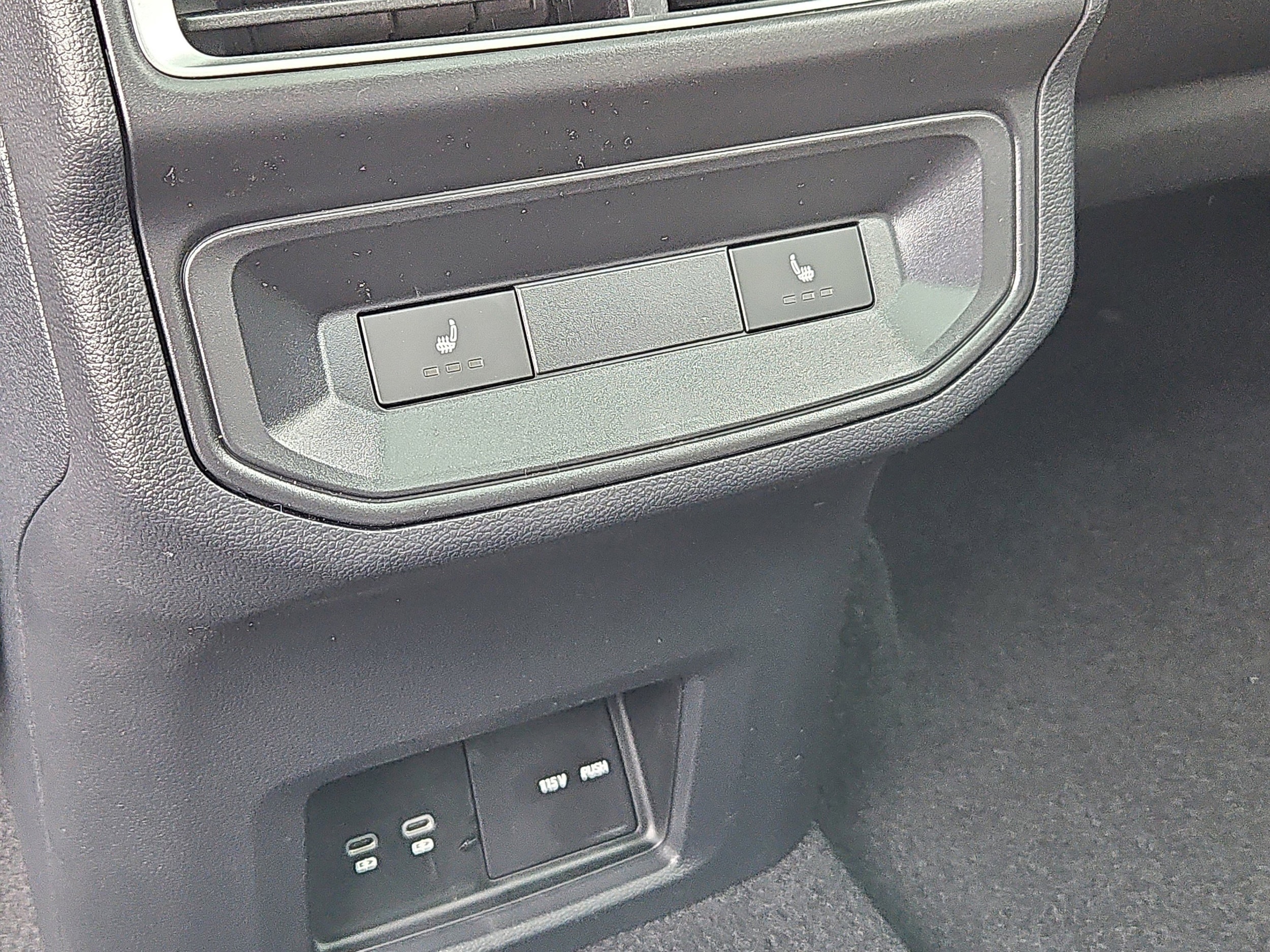 2025 Volkswagen Atlas Cross Sport SEL Premium R-LINE - Photo 15