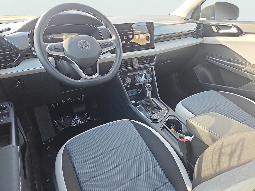 New 2025 Volkswagen Taos 1.5T S SUV