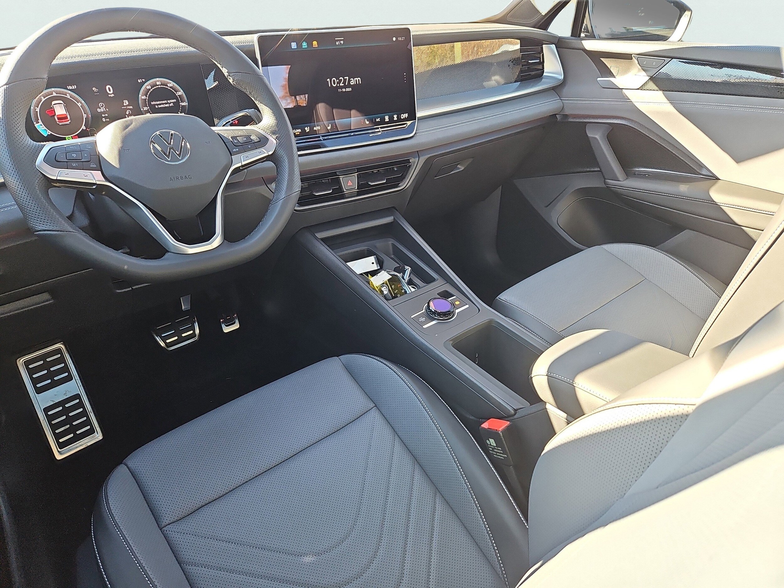 2026 Volkswagen Tiguan SE R-Line Black photo 2