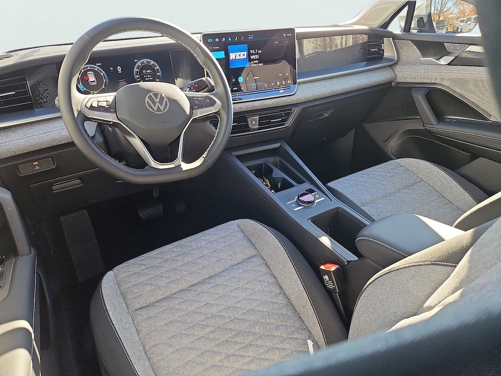 New 2025 Volkswagen Tiguan 2.0T S SUV