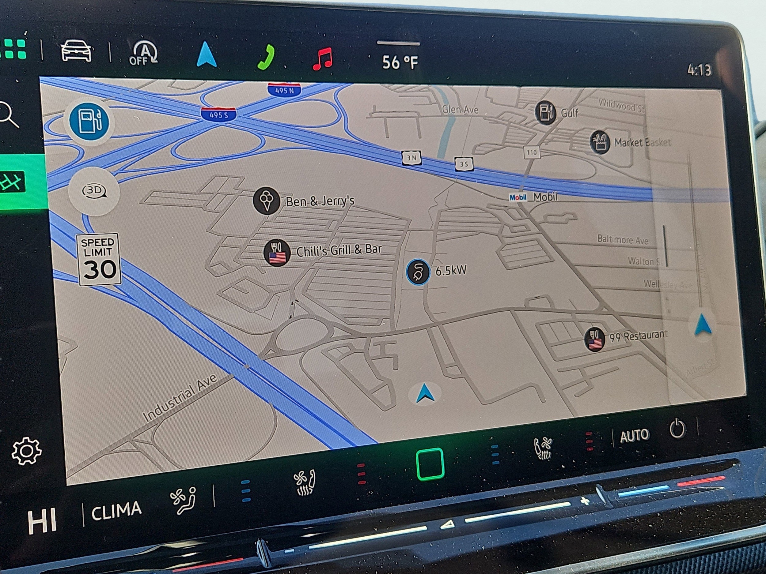 2025 Volkswagen Golf GTI SE - Photo 9