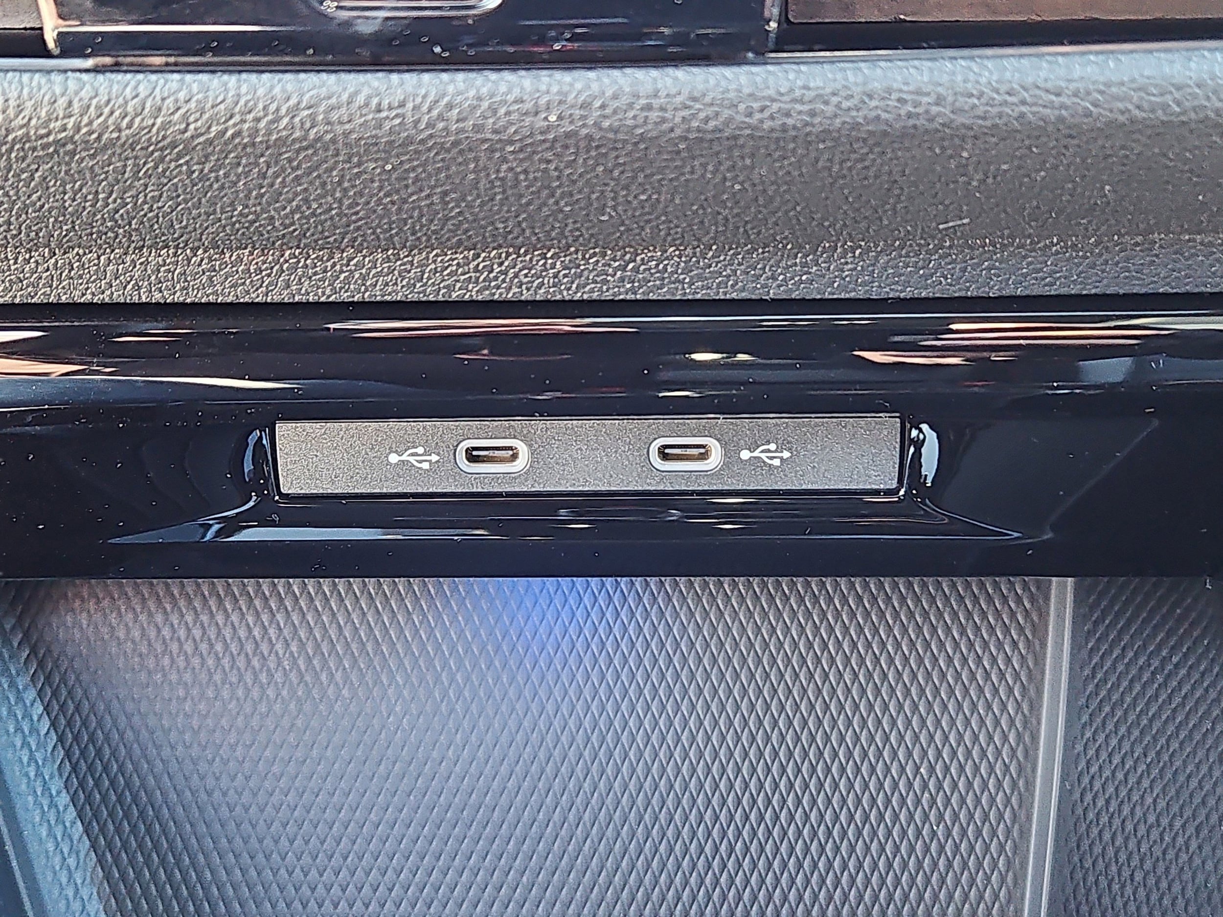 2025 Volkswagen Golf GTI SE - Photo 11