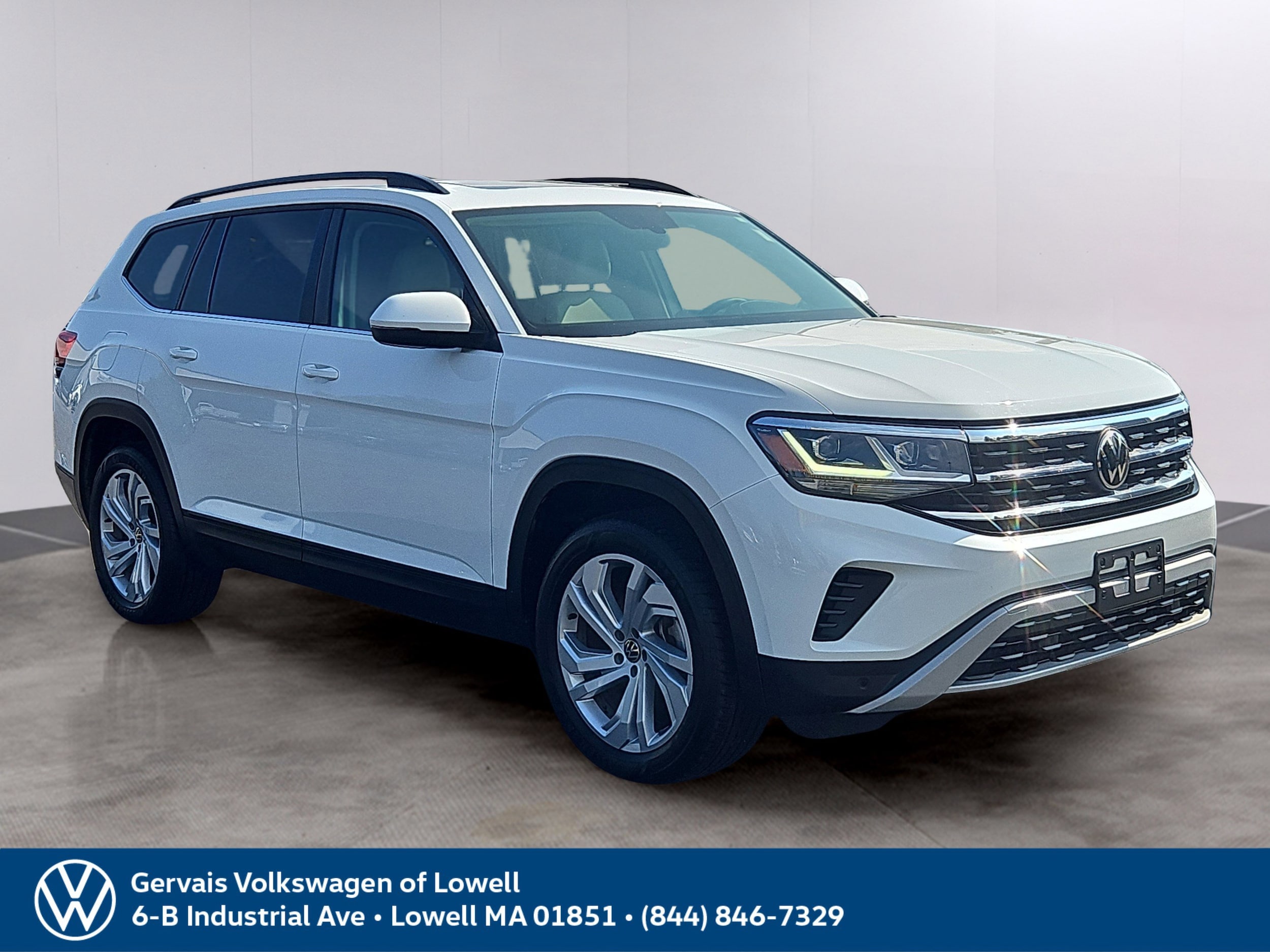2023 Volkswagen Atlas SE w/Tech's photo