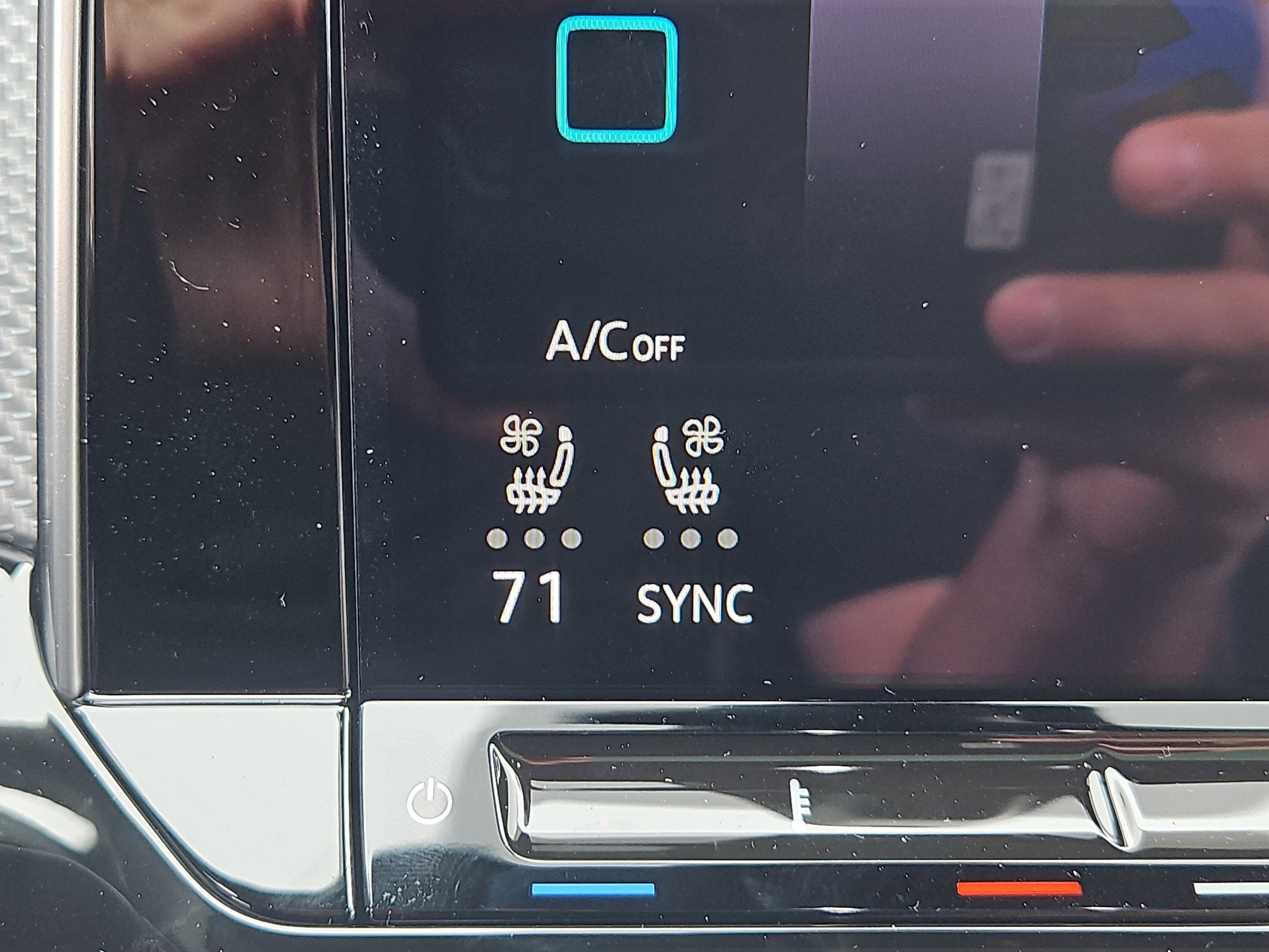 2025 Volkswagen Atlas Cross Sport SEL Premium R-LINE - Photo 13