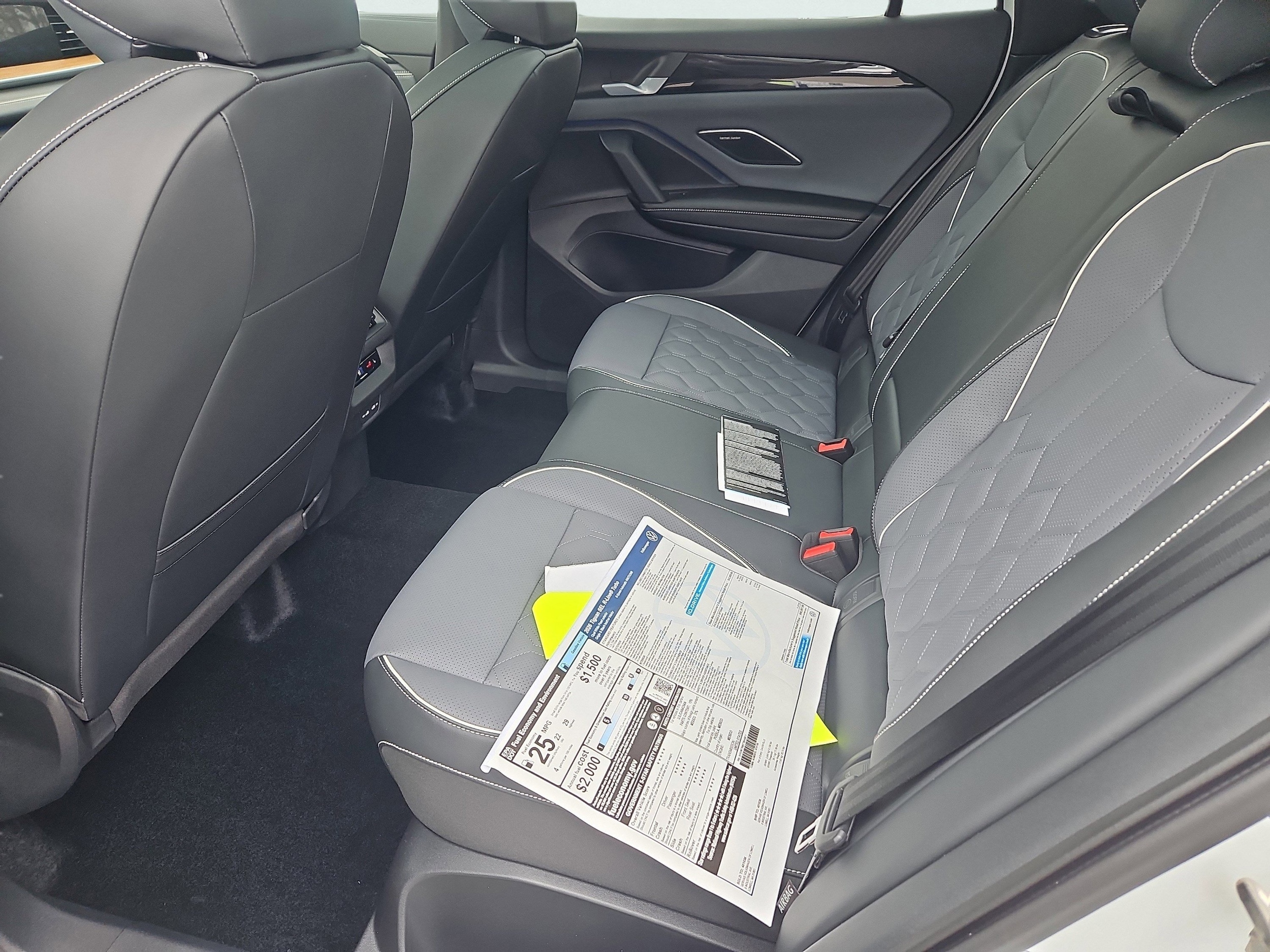 2026 Volkswagen Tiguan SEL R-LINE TURBO - Photo 21