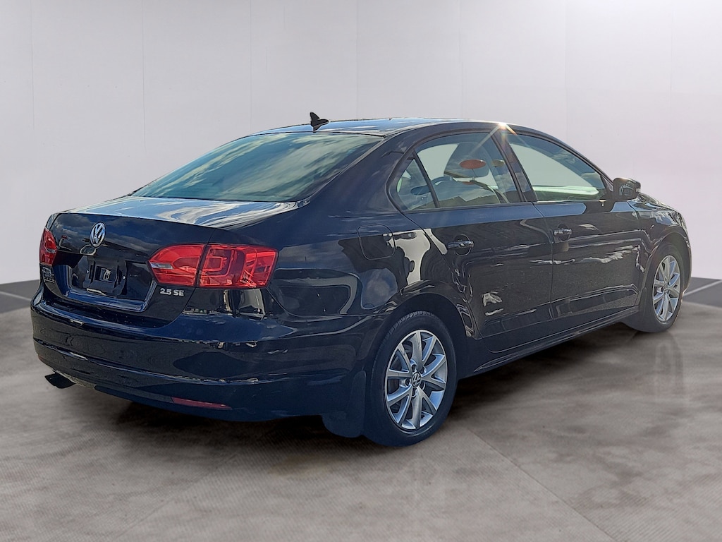 Used 2011 Volkswagen Jetta SE 2.5L SE SEDAN