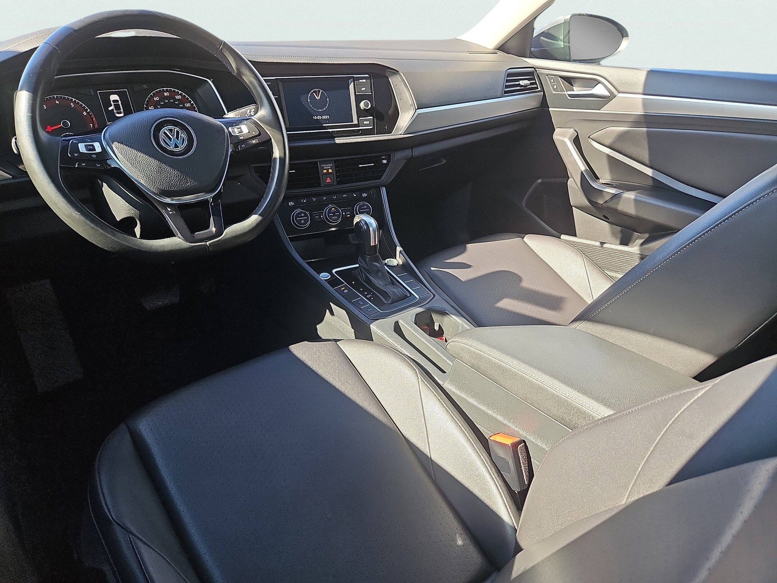 2020 Volkswagen Jetta 1.4T photo 3