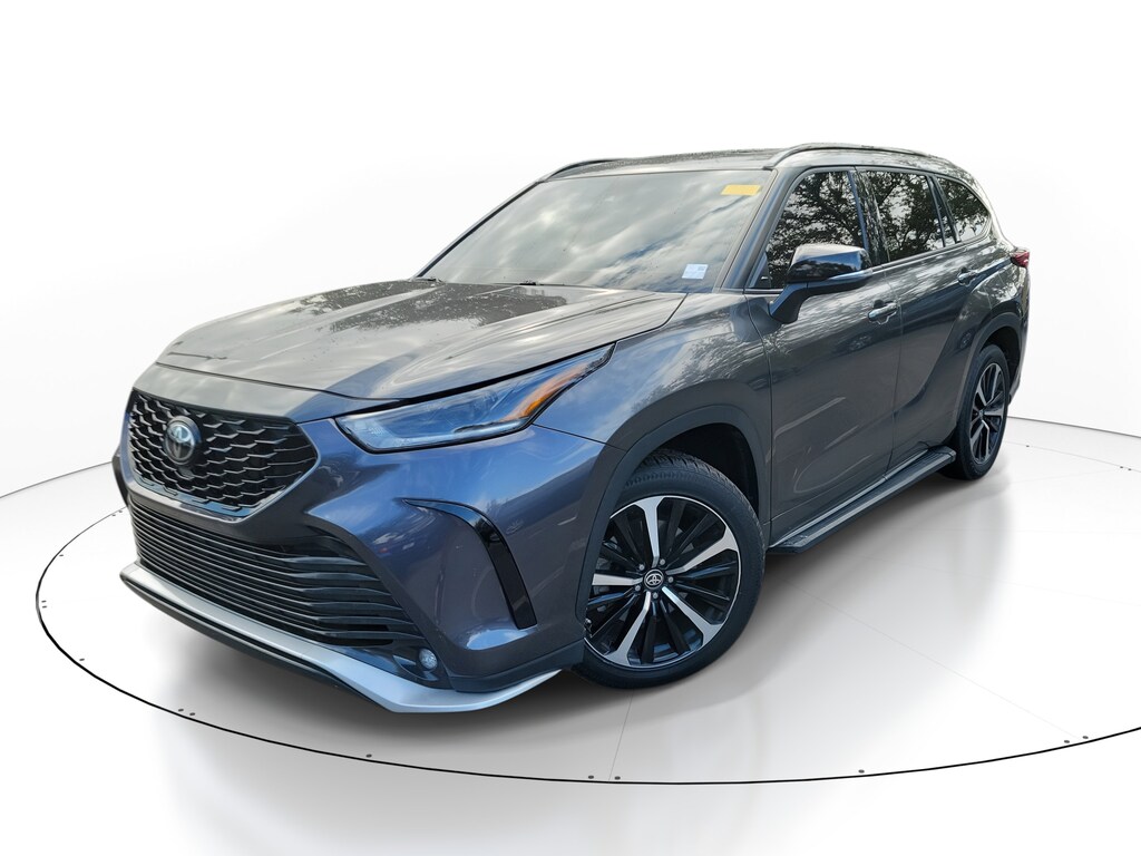 Used 2021 Toyota Highlander XSE SUV