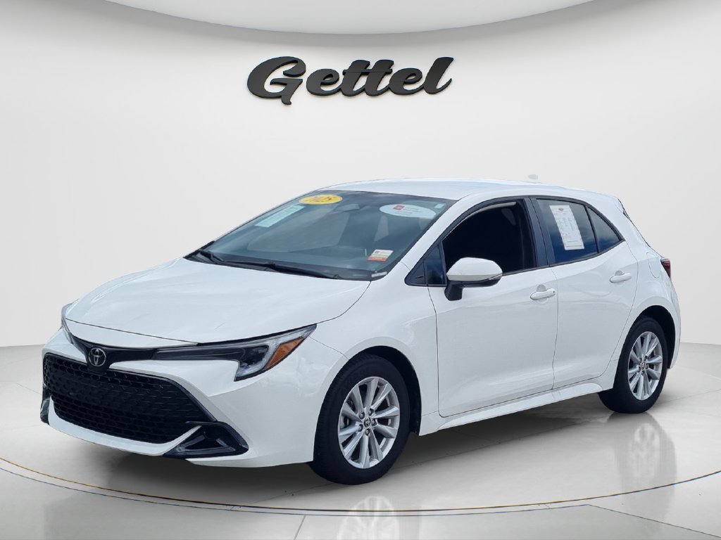 Used 2025 Toyota Corolla Hatchback SE Hatchback