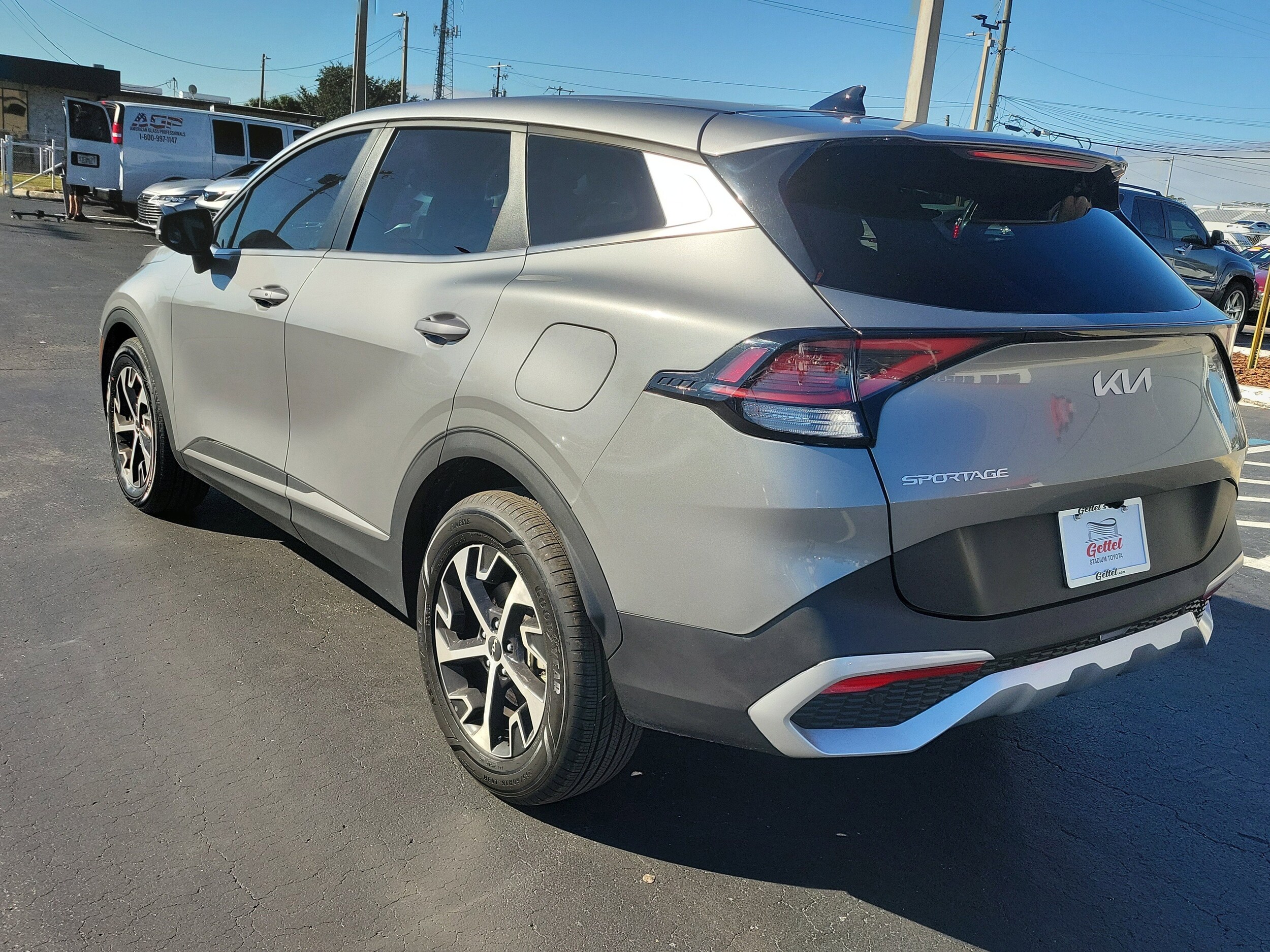 2024 Kia Sportage EX photo 4