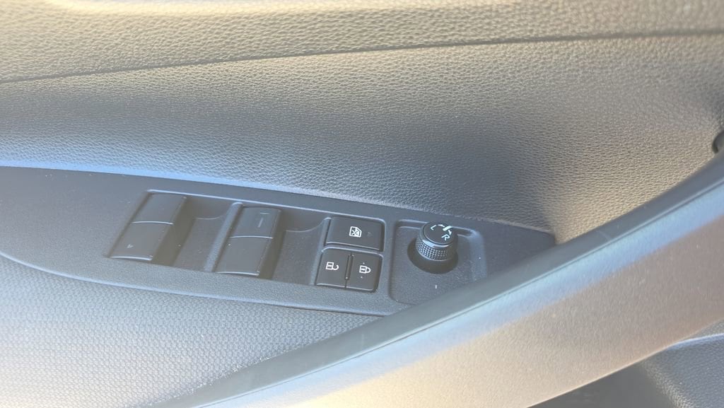 2024 Toyota Corolla LE - Photo 20