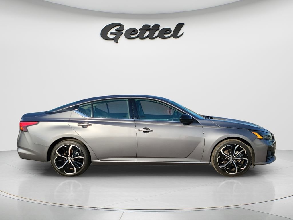 Used 2024 Nissan Altima 2.5 SR Sedan