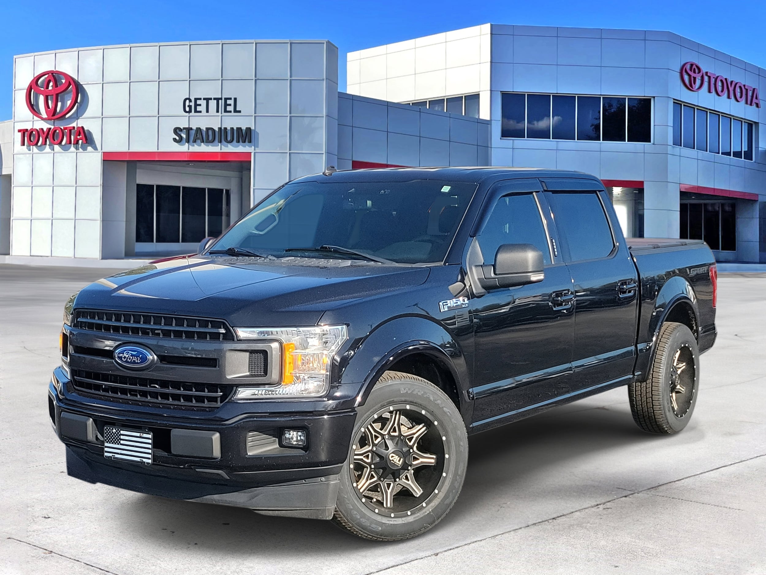 2020 Ford F-150 XLT's photo