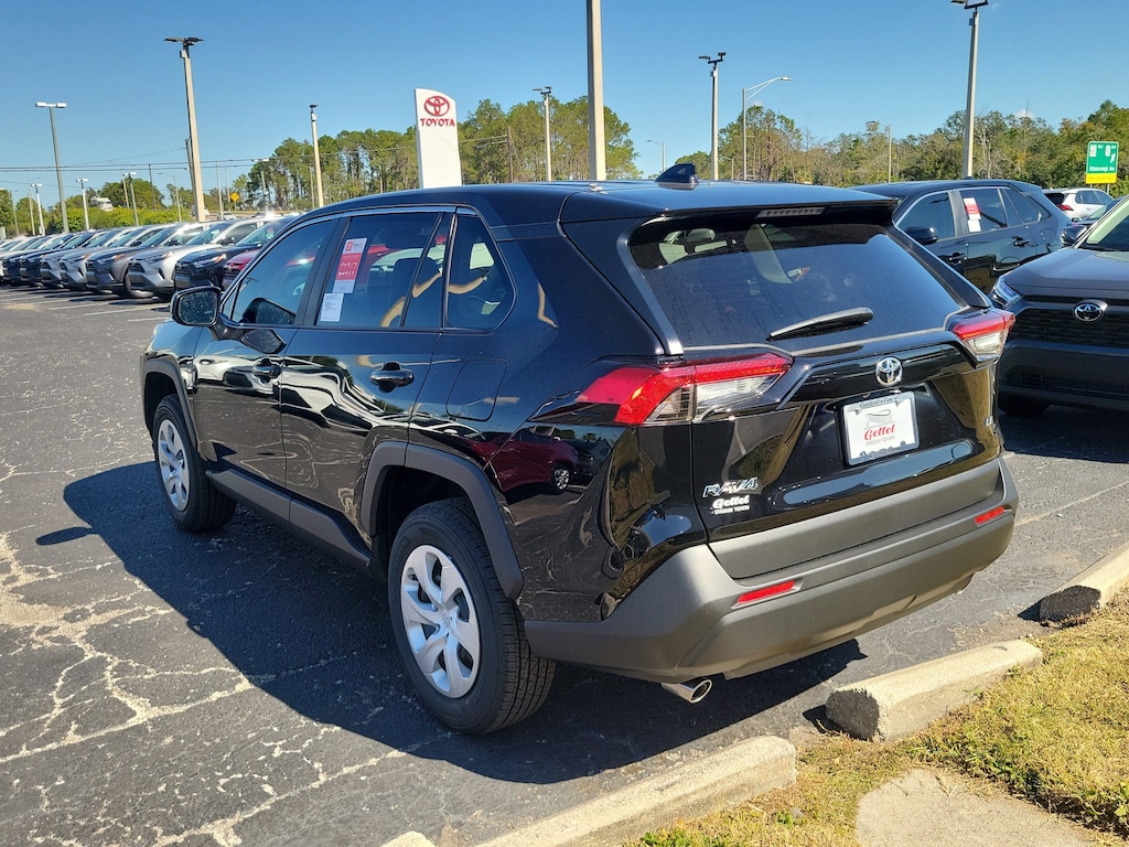 New 2025 Toyota RAV4 LE SUV