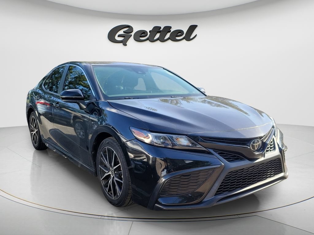 Certified 2021 Toyota Camry SE Sedan