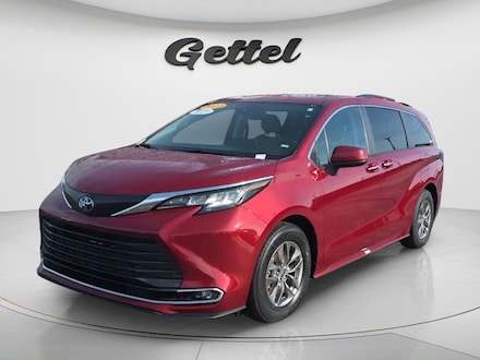 2023 Toyota Sienna XLE 8 Passenger Van Passenger Van