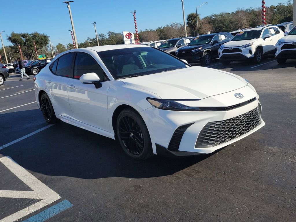 Used 2025 Toyota Camry SE Sedan