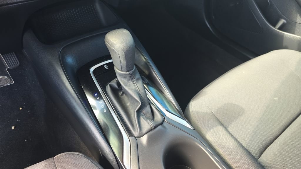 2024 Toyota Corolla LE - Photo 14