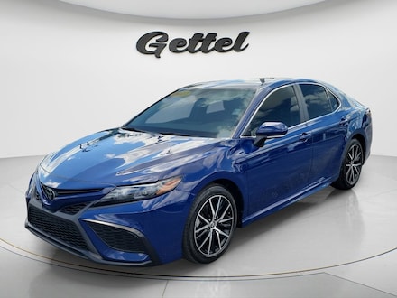 2023 Toyota Camry SE Sedan