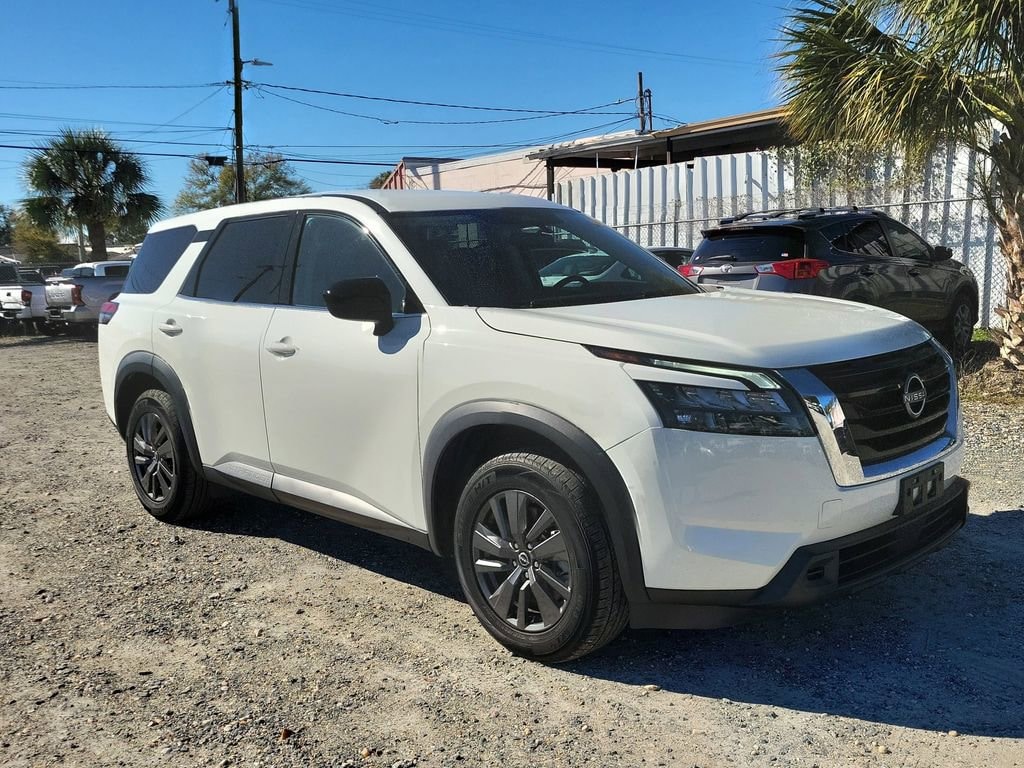 Used 2023 Nissan Pathfinder S SUV