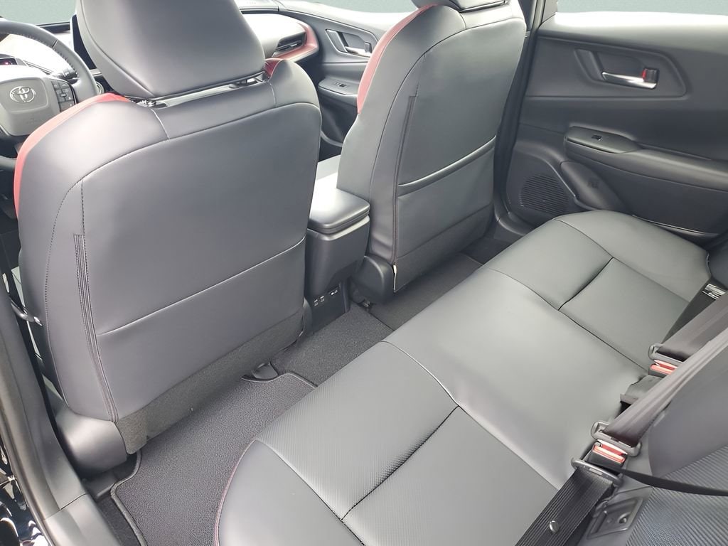 2026 Toyota Prius Plug-in Hybrid XSE - Photo 12