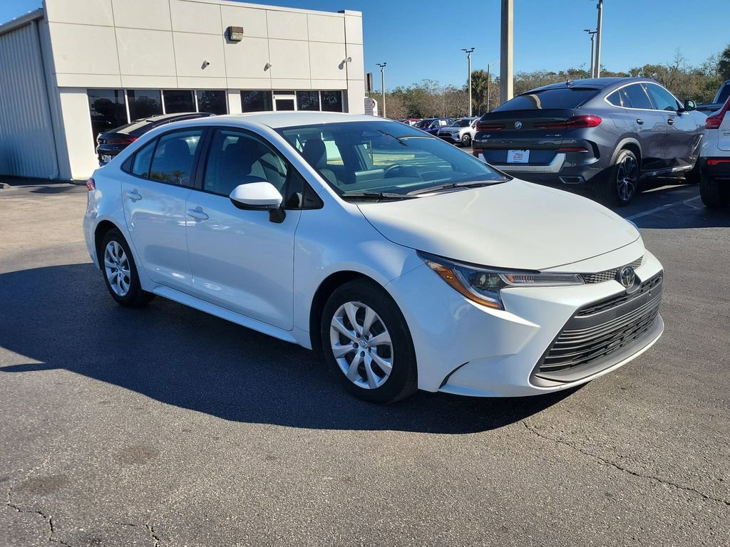 Used 2024 Toyota Corolla LE with VIN 5YFB4MDE6RP176631 for sale in Northfield, Minnesota