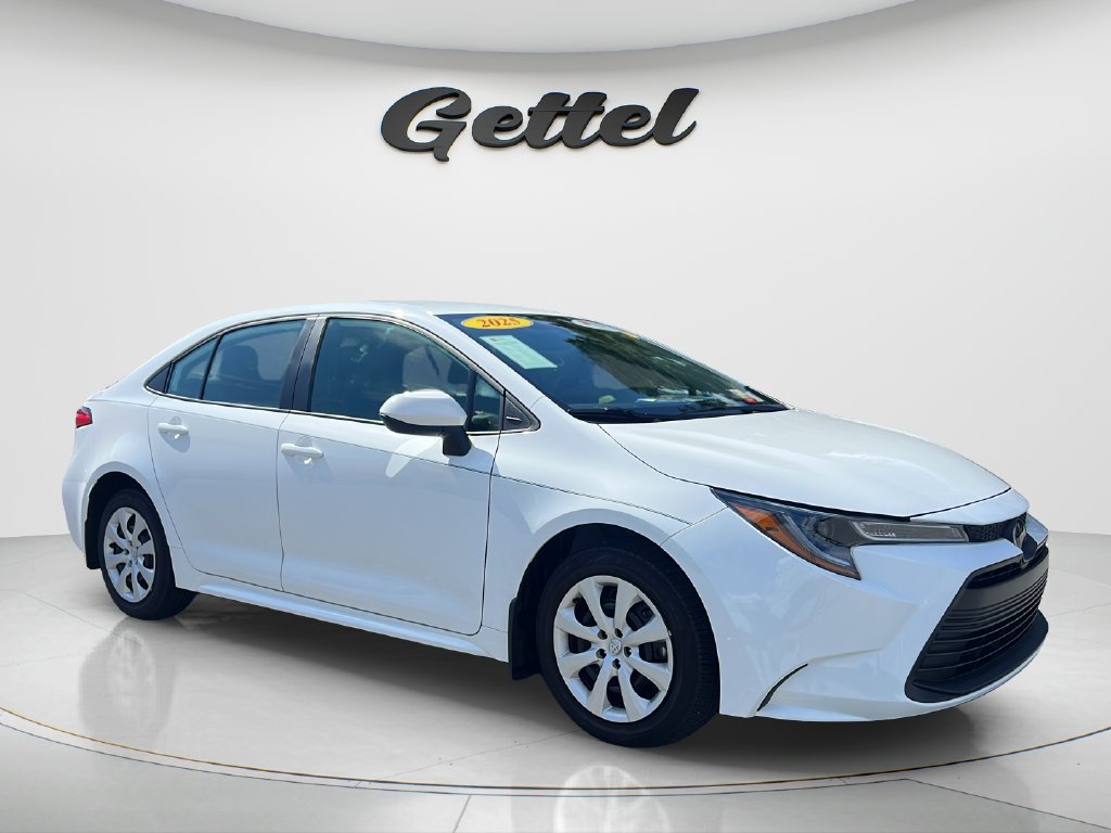 Used 2025 Toyota Corolla LE Sedan