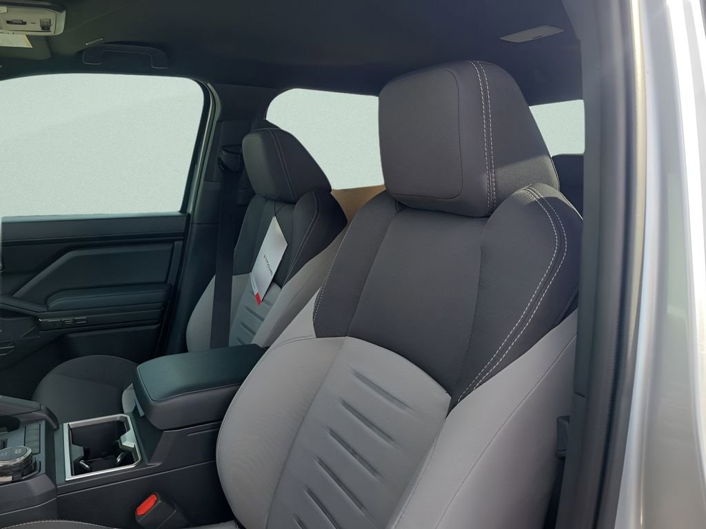 2025 Toyota Tacoma TRD Sport - Photo 17