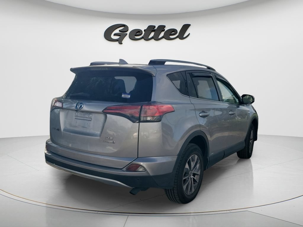 Used 2017 Toyota RAV4 Hybrid XLE SUV
