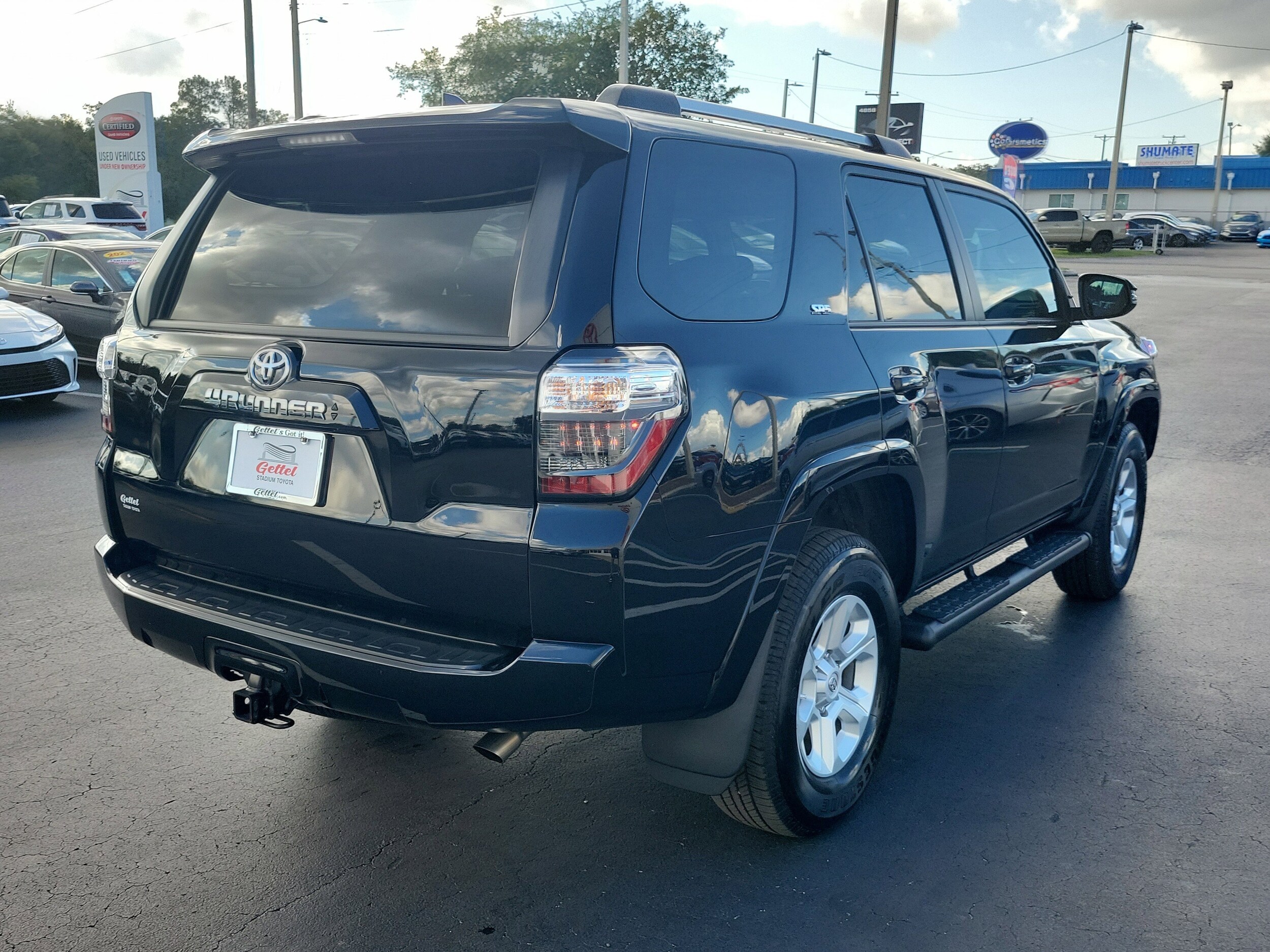 2023 Toyota 4Runner SR5 Premium photo 3
