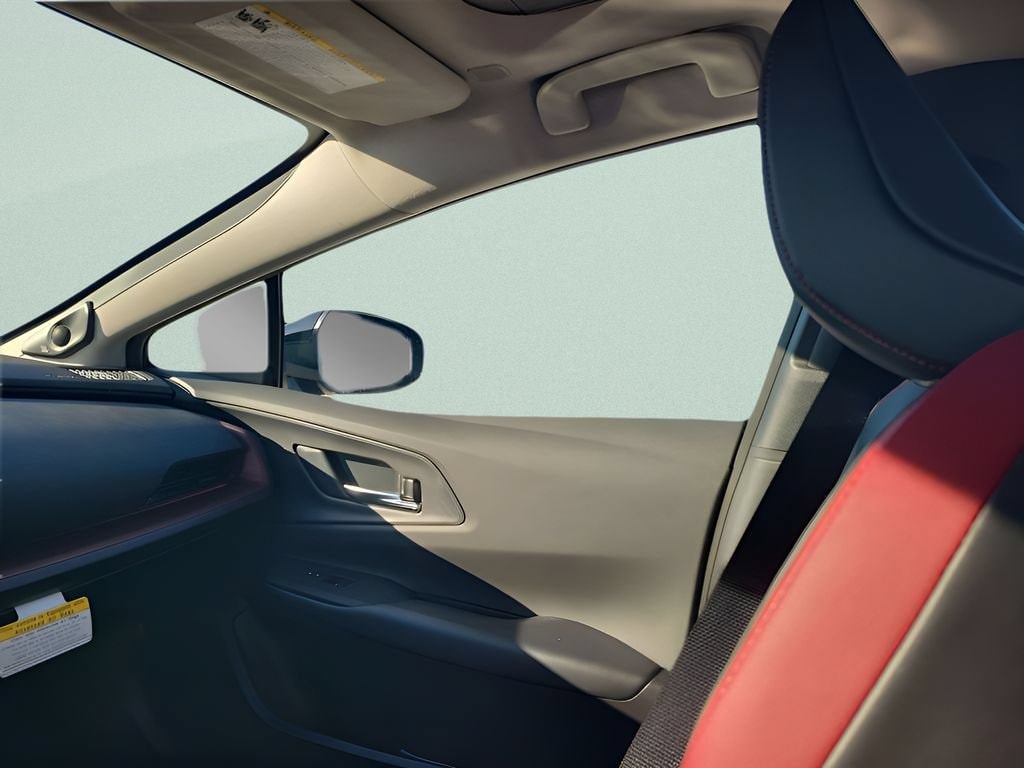 2026 Toyota Prius Plug-in Hybrid XSE Premium - Photo 11