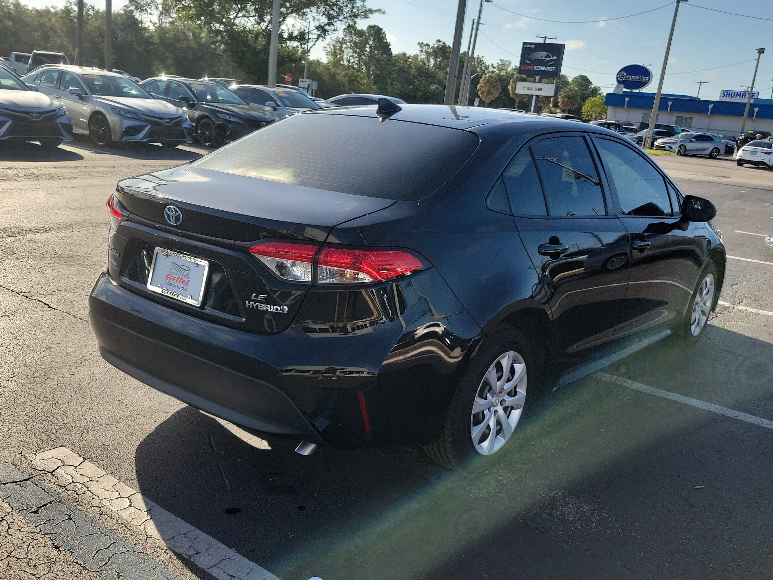 2023 Toyota Corolla SE XLE photo 2
