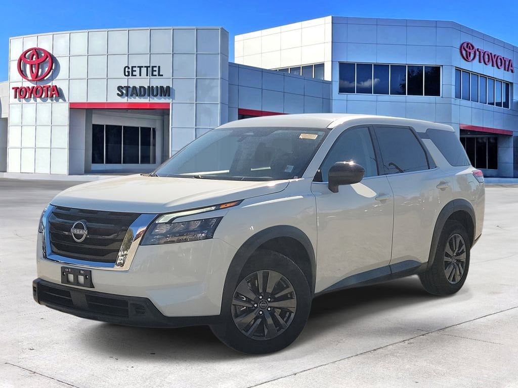 Used 2023 Nissan Pathfinder S SUV