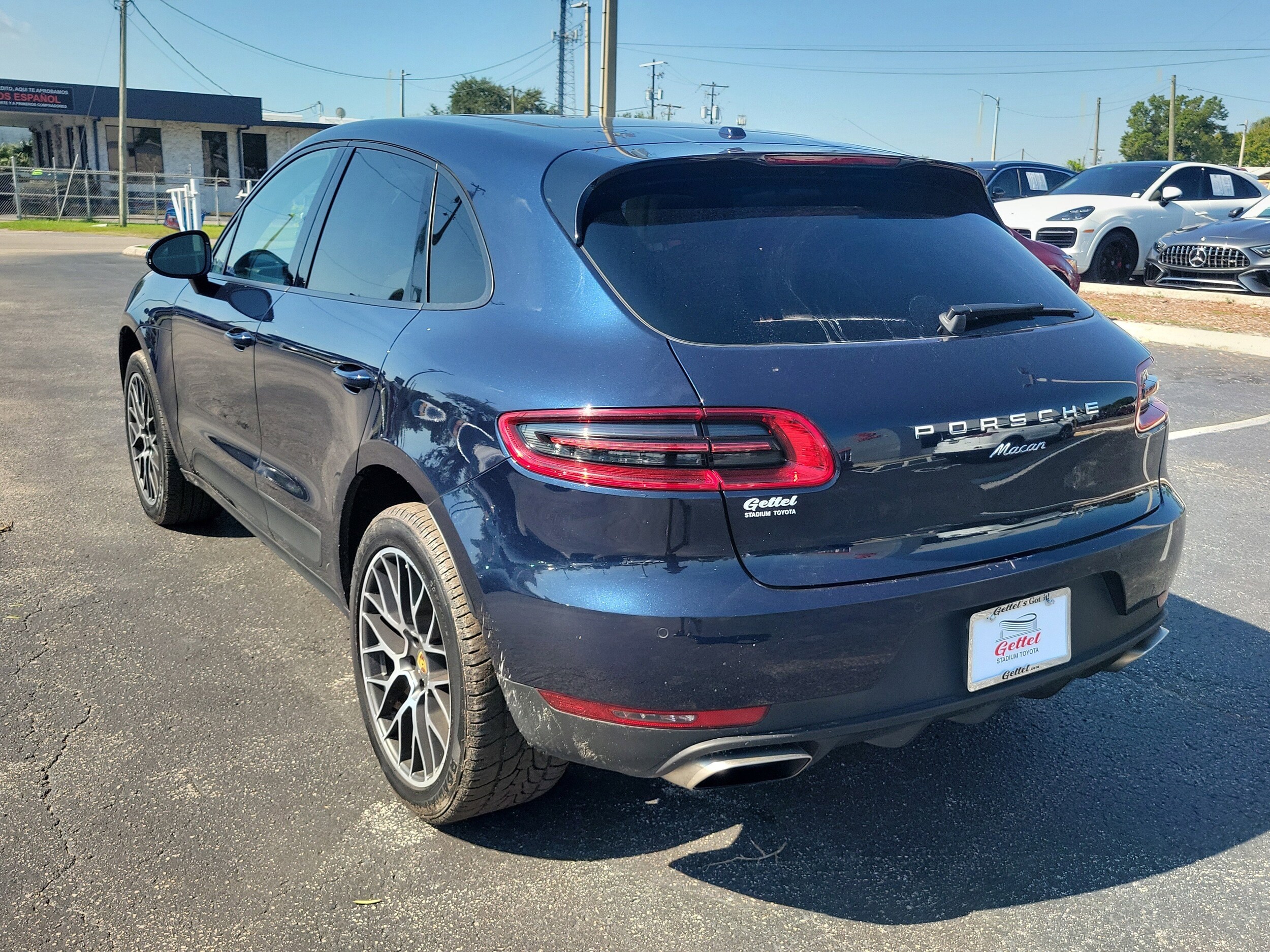2018 Porsche Macan photo 3