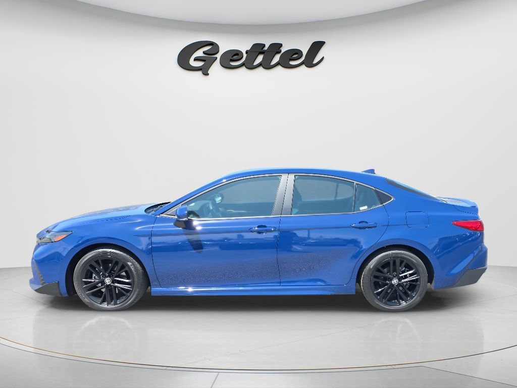 2026 Toyota Camry SE - Photo 8