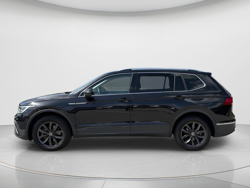 Used 2024 Volkswagen Tiguan 2.0T SE SUV