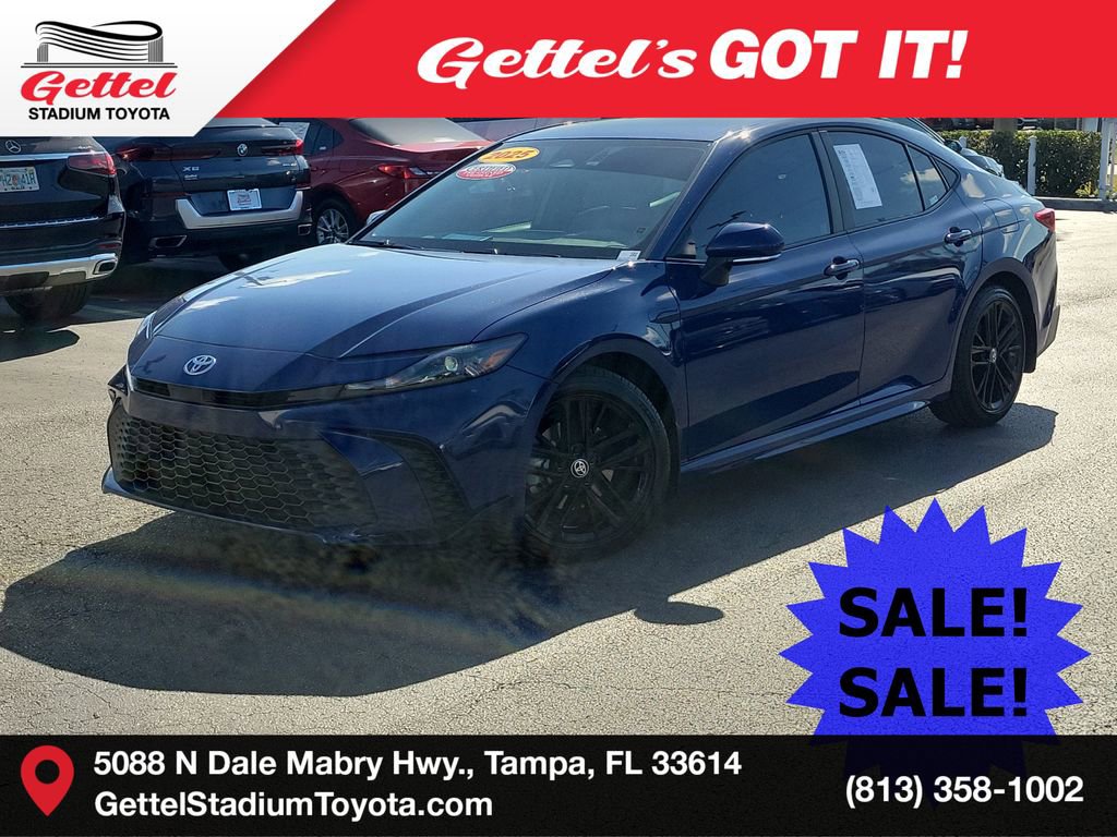 2025 Toyota Camry SE