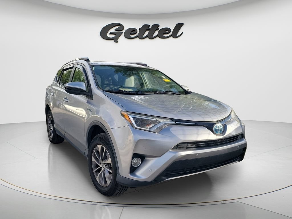 Used 2017 Toyota RAV4 Hybrid XLE SUV