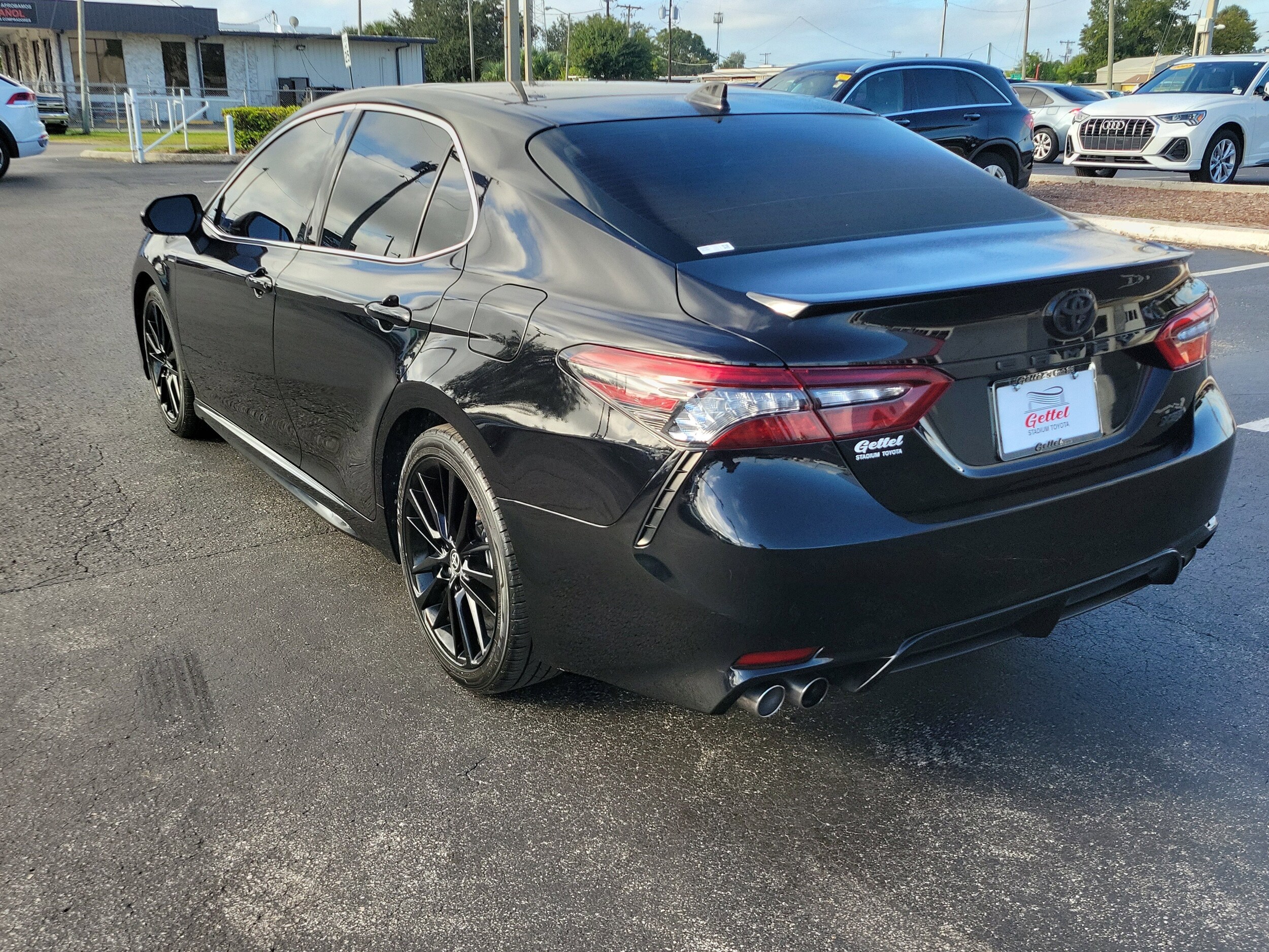 2021 Toyota Camry XSE photo 3