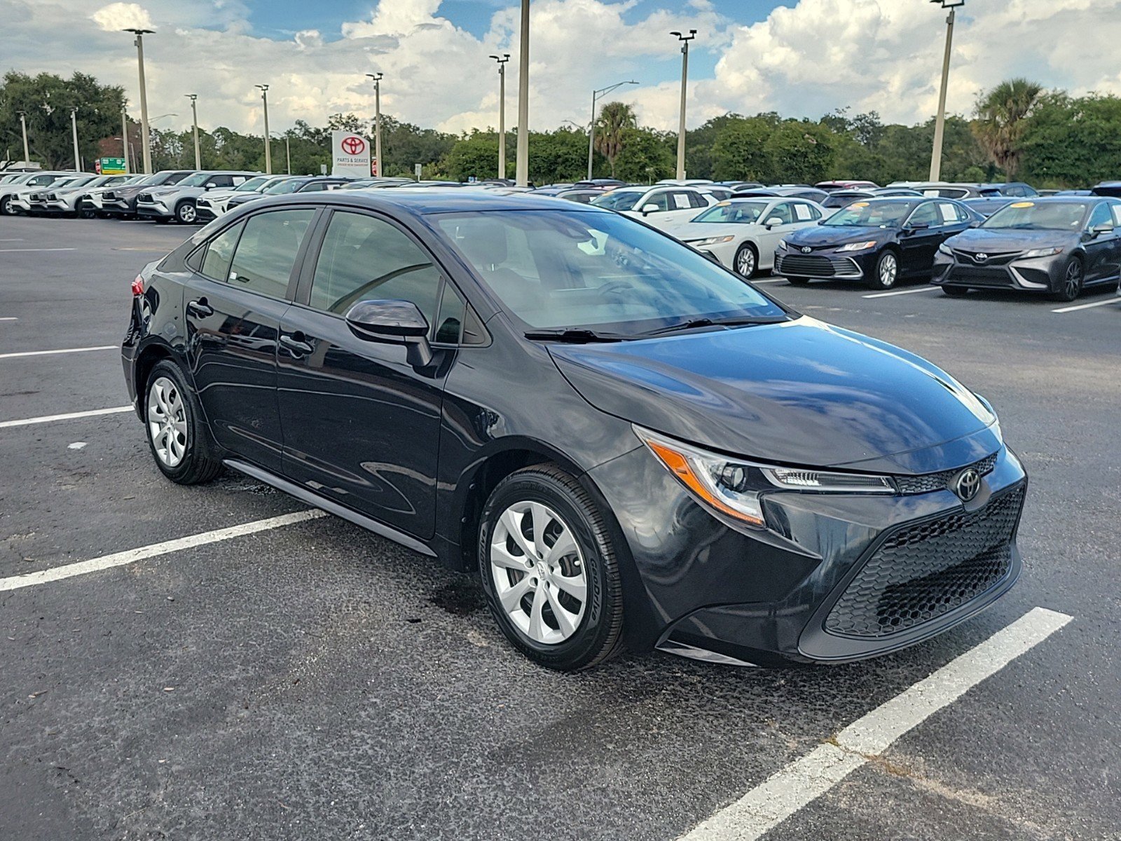 Certified 2022 Toyota Corolla LE with VIN JTDEPMAE5NJ207178 for sale in Tampa, FL